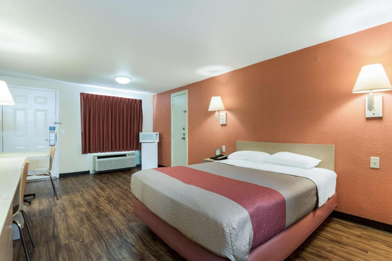 Motel 6-Newport News, Va Zewnętrze zdjęcie